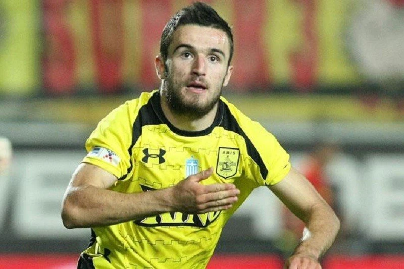 gianniotas.jpg?v=0 gianniotas.jpg?v=0