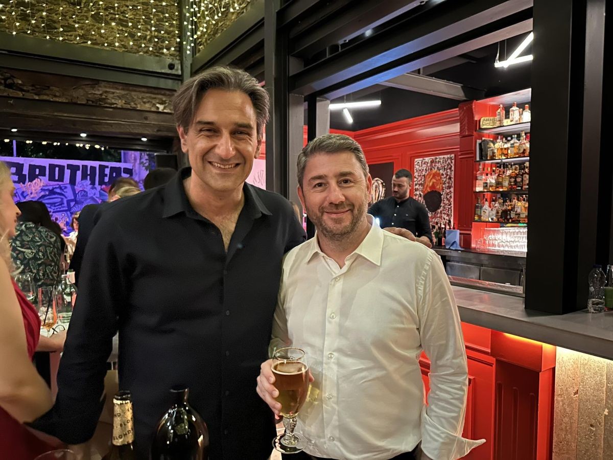 androulakis-poto-zarotiadis.jpg androulakis-poto-zarotiadis.jpg