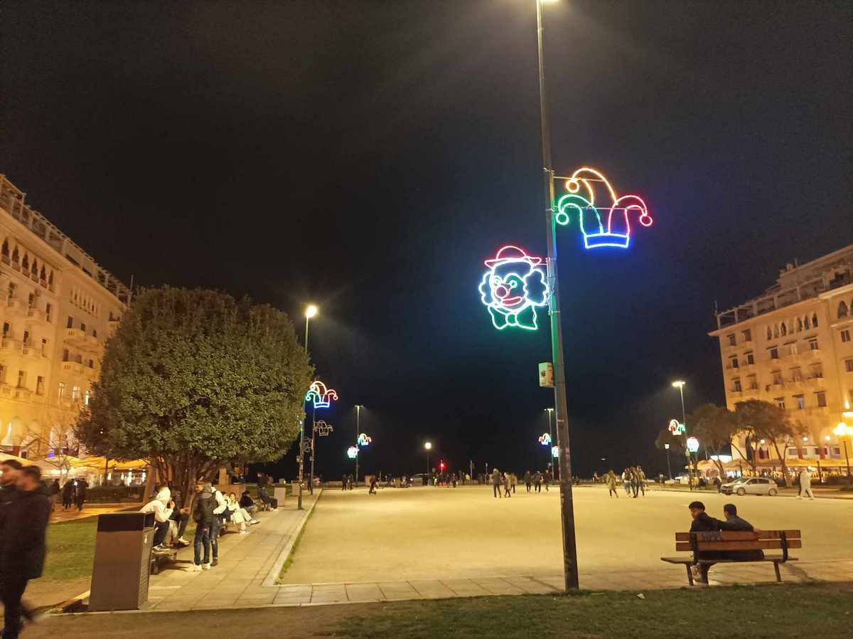 thessaloniki-apokriatikos-diakosmos2.jpg thessaloniki-apokriatikos-diakosmos2.jpg