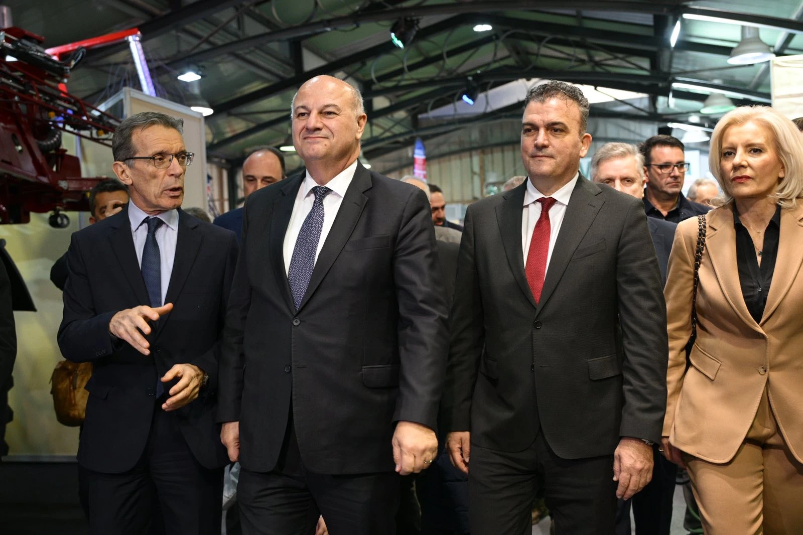 tsiaras-tzikas-agrothess.jpg tsiaras-tzikas-agrothess.jpg
