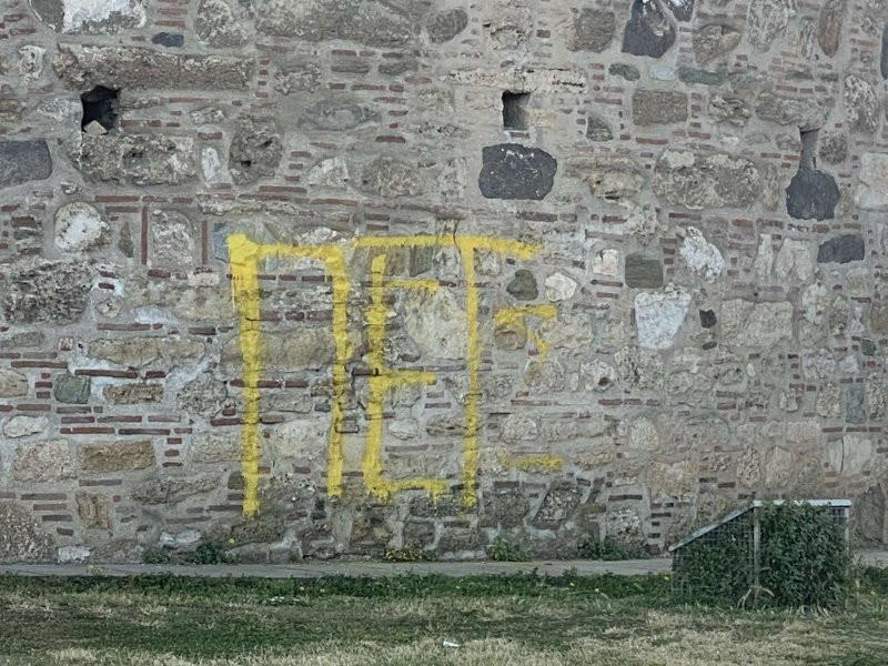 lefkos-pyrgos-mpogia3.jpg lefkos-pyrgos-mpogia3.jpg