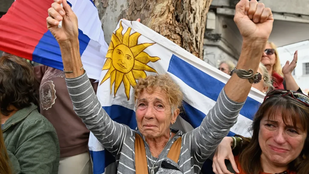 uruguay-mujica-1png.webp?v=0 uruguay-mujica-1png.webp?v=0