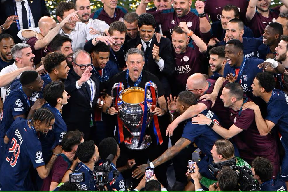 fbl-eur-c1-psg-inter-final-trophy.jpg fbl-eur-c1-psg-inter-final-trophy.jpg