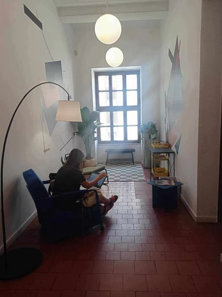 momus-lounge1.jpg momus-lounge1.jpg