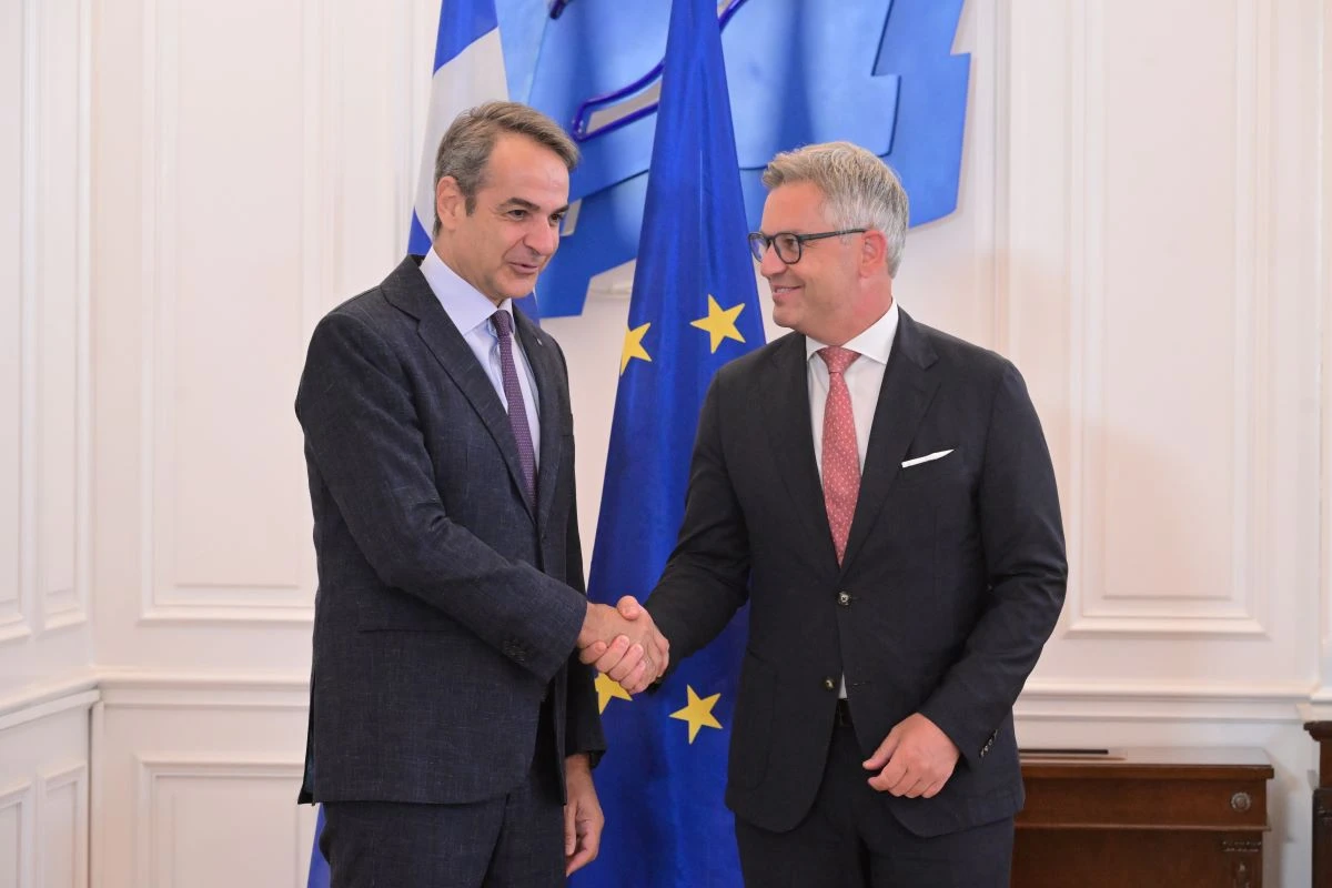 mitsotakis-bruner-1.jpg?v=0 mitsotakis-bruner-1.jpg?v=0
