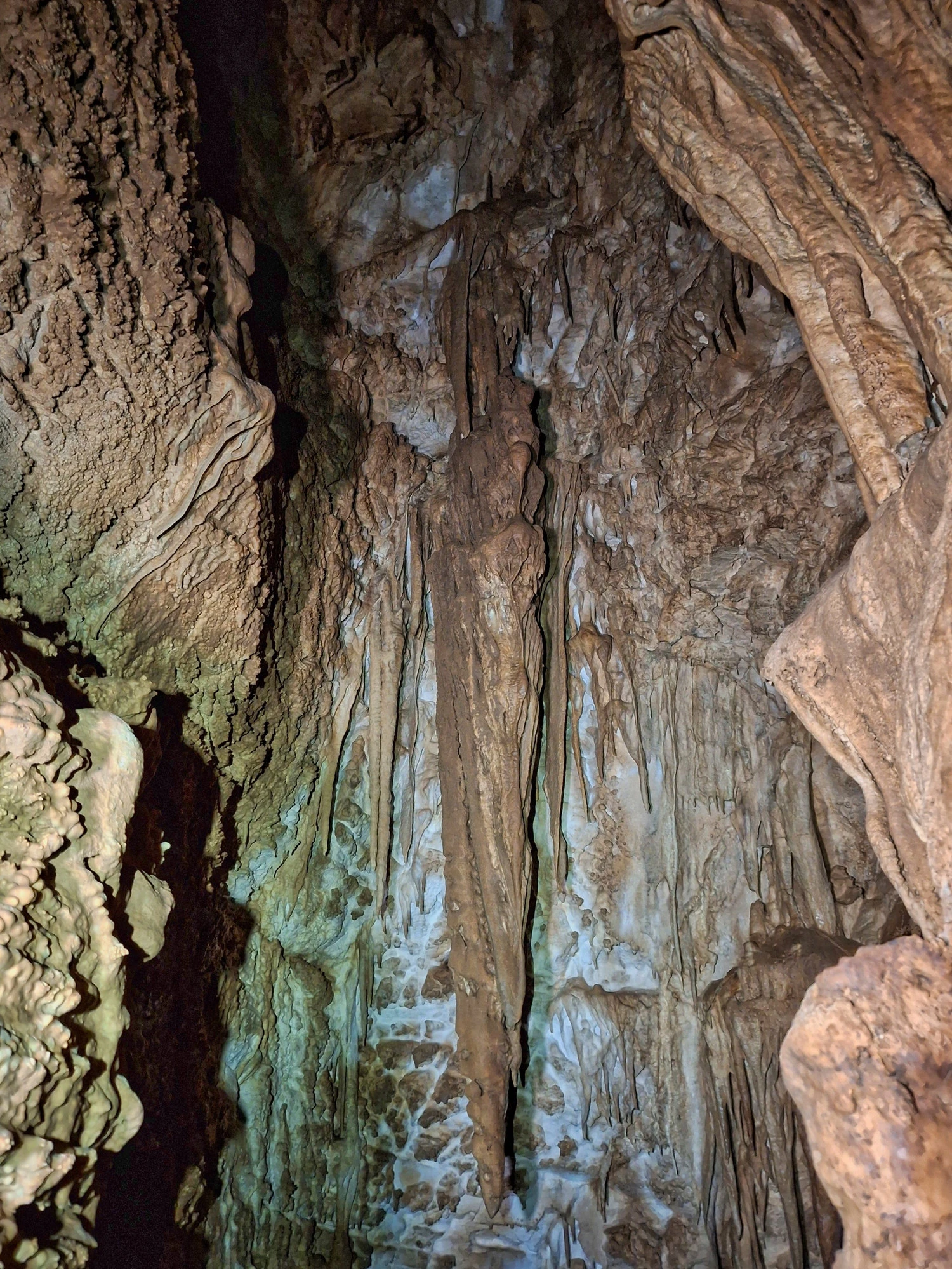 spilaio-fourkalia-pageo-oros.jpg?v=0 spilaio-fourkalia-pageo-oros.jpg?v=0