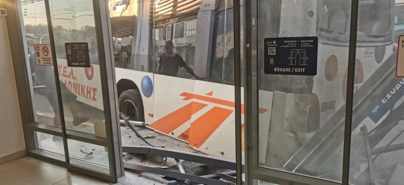 Θεσσαλονίκη – Τα Καλά, τα Στραβά και τα Ανάποδα, Facebook Θεσσαλονίκη – Τα Καλά, τα Στραβά και τα Ανάποδα, Facebook