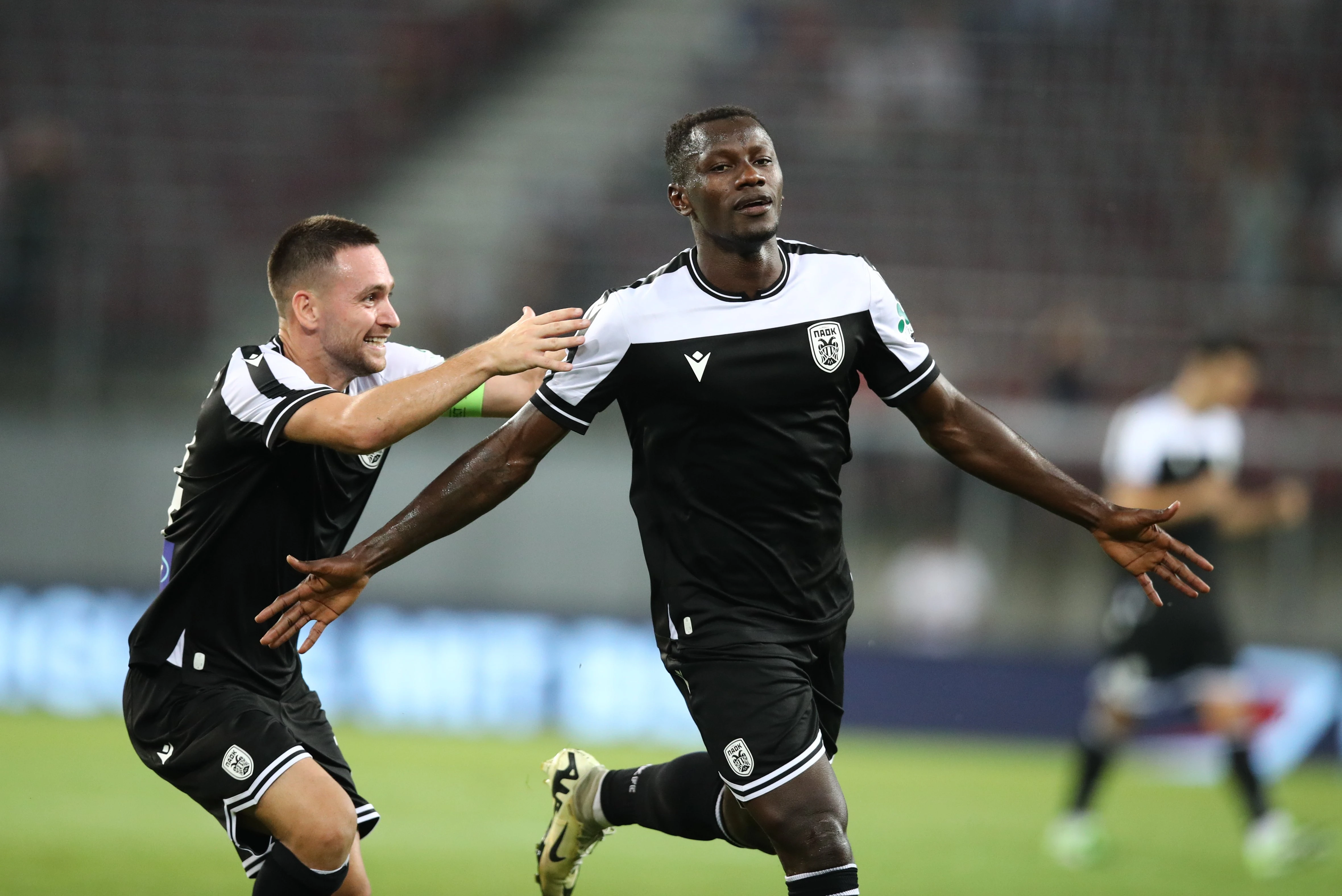 paok-zivkovic-kamara.jpg?v=0 paok-zivkovic-kamara.jpg?v=0