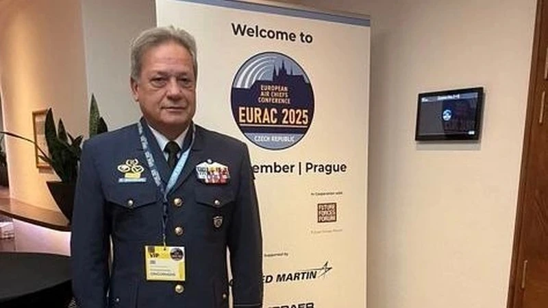 Ο Αρχηγός του Γενικού Επιτελείου Αεροπορίας (ΓΕΑ), Αντιπτέραρχος (Ι) Δημοσθένης Γρηγοριάδης ΓΕΑ Ο Αρχηγός του Γενικού Επιτελείου Αεροπορίας (ΓΕΑ), Αντιπτέραρχος (Ι) Δημοσθένης Γρηγοριάδης ΓΕΑ