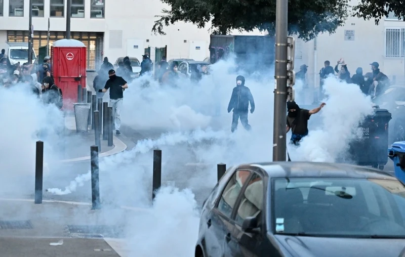 france-block1.jpg france-block1.jpg