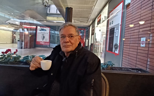 Πρωινός καφές με τον αρχίατρο του ΕΔΟΕΑΠ Κώστα Κουτσομητέλη