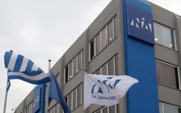 Η κυβέρνηση απαντά στον Τσίπρα - «Επιμένει να προσπαθεί να διαστρεβλώσει την πραγματικότητα»
