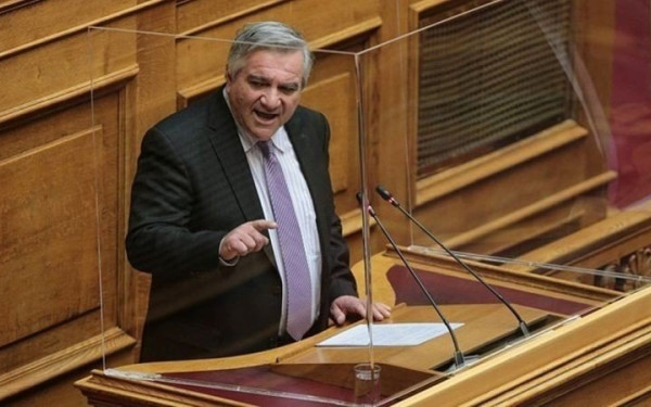 Πρόταση δυσπιστίας - Καστανίδης: Μεγαλειώδης ηθική και πολιτική πράξη αν ο πρωθυπουργός έλεγε «έκανα λάθος» και ζητούσε συγνώμη