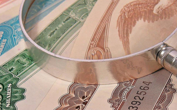 Ομόλογα: Πλησιάζουν τα γαλλικά σε αποδόσεις τα ελληνικά χρεόγραφα