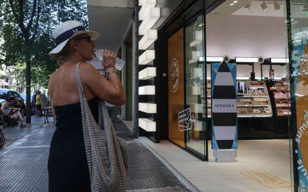 Μέτρα πρόληψης και προστασίας από τον Δήμο Θεσσαλονίκης εν μέσω καύσωνα - Τι να προσέξουν όλες οι ηλικιακές ομάδες