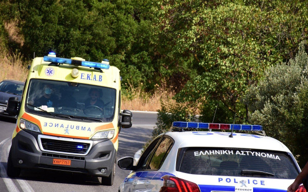 Θεσσαλονίκη: Θανατηφόρο τροχαίο στον παράδρομο της ΠΑΘΕ,  στο ύψος του Λουδία - Νεκρός 90χρονος με δίκυκλο