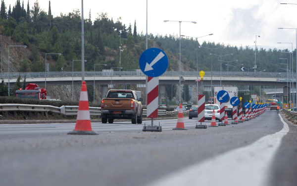 Θεσσαλονίκη: Εργασίες κοπής πρασίνου στην εσωτερική Περιφερειακή Οδό