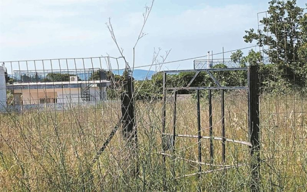 Από οικόπεδα χωράφια, ένα... Προεδρικό Διάταγμα δρόμος: Στον αέρα χιλιάδες μικροϊδιοκτήτες σε μικρούς οικισμούς