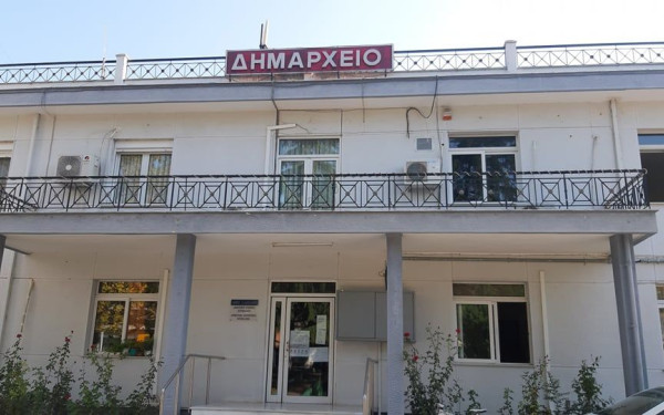 Δήμος Χαλκηδόνος: Απόπειρες εξαπάτησης προμηθευτών και δημοτών για υποθέσεις πληρωμής τιμολογίων