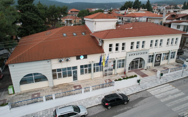 Δήμος Ωραιοκάστρου: Γιορτή του Πατέρα με δράσεις από τα παιδιά των δημοτικών παιδικών σταθμών