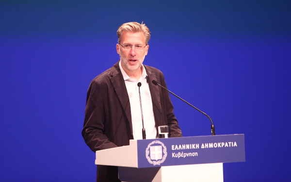 Ά. Σκέρτσος: «Καμία οικονομία δεν έλυσε το δημογραφικό» - Η Ελλάδα ξεκινά με 43 μέτρα