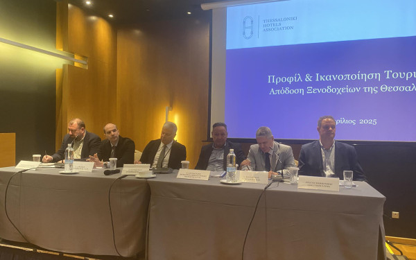 Θεσσαλονίκη: «Γοητεύουν» τους επισκέπτες γαστρονομία, διασκέδαση - Απογοητεύουν οι υποδομές