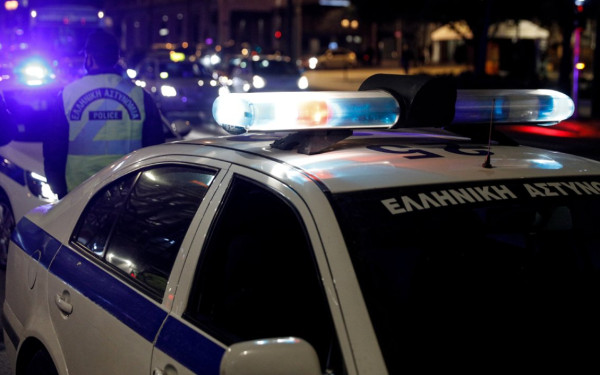 Συνελήφθησαν 14 άτομα στις Αχαρνές για ρευματοκλοπές - Είχαν φτιάξει και τούνελ για να ξεφύγουν (βίντεο)