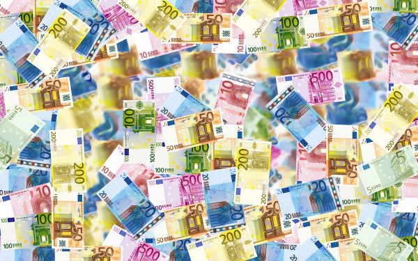 Με την ψυχή στο στόμα η Ελλάδα για τα 15 δισ. του Ταμείου Ανάκαμψης - Αργούν να φτάσουν στην αγορά