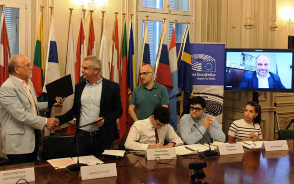 Δήμος Ηρωικής Πόλης Νάουσας: Νέες προοπτικές για εκπαίδευση, διάλογο, δημοσιογραφία και διεθνή συνεργασία
