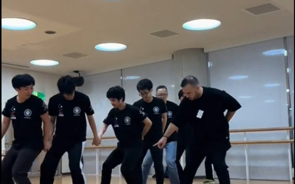 Όταν η Ιαπωνία γνωρίζει τον Πόντο (βίντεο)