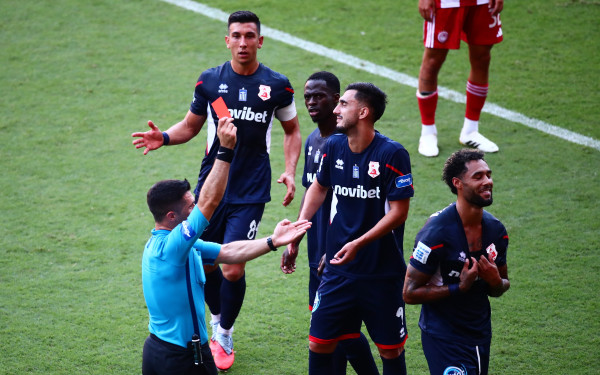 Super League: Τρία στα τρία με πεντάρα ο Ολυμπιακός