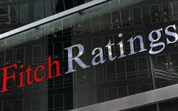 O οίκος Fitch αναβάθμισε την Ελλάδα, δίνοντας την επενδυτική βαθμίδα