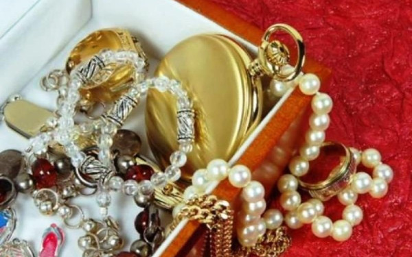 Έκλεψε κοσμήματα 23.000 ευρώ στην Πάτμο και τον «τσάκωσαν» στο πλοίο για Καβάλα