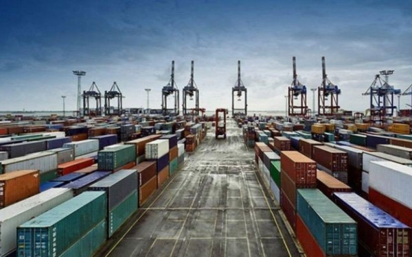 Βόρεια Ελλάδα: «Αποφύγαμε τα χειρότερα, ο αγώνας συνεχίζεται», λένε οι εξαγωγείς για τους δασμούς Τραμπ – Oι «νάρκες» της επόμενης μέρας