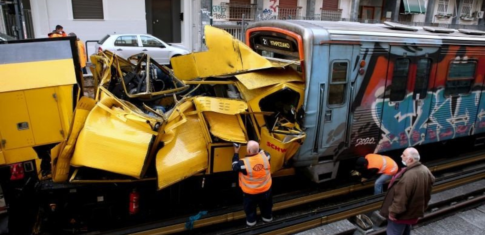 ΗΣΑΠ: Ένας νεκρός και δύο τραυματίες εργαζόμενοι από σύγκρουση μεταξύ συρμών (Βίντεο-Φωτ.)