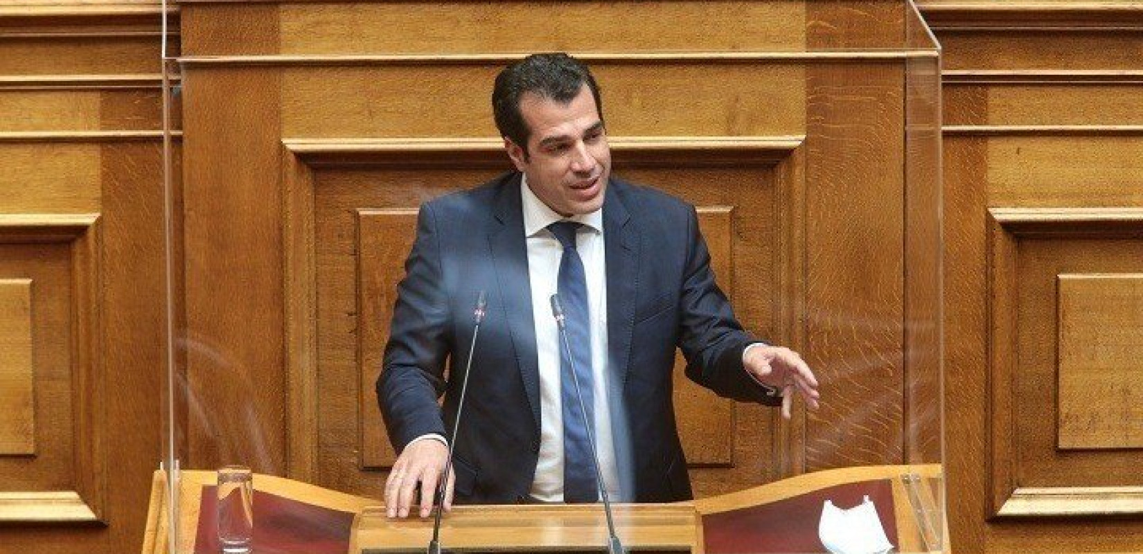 Πλεύρης: Στήριξη στις οικογένειες των θυμάτων στα Τέμπη