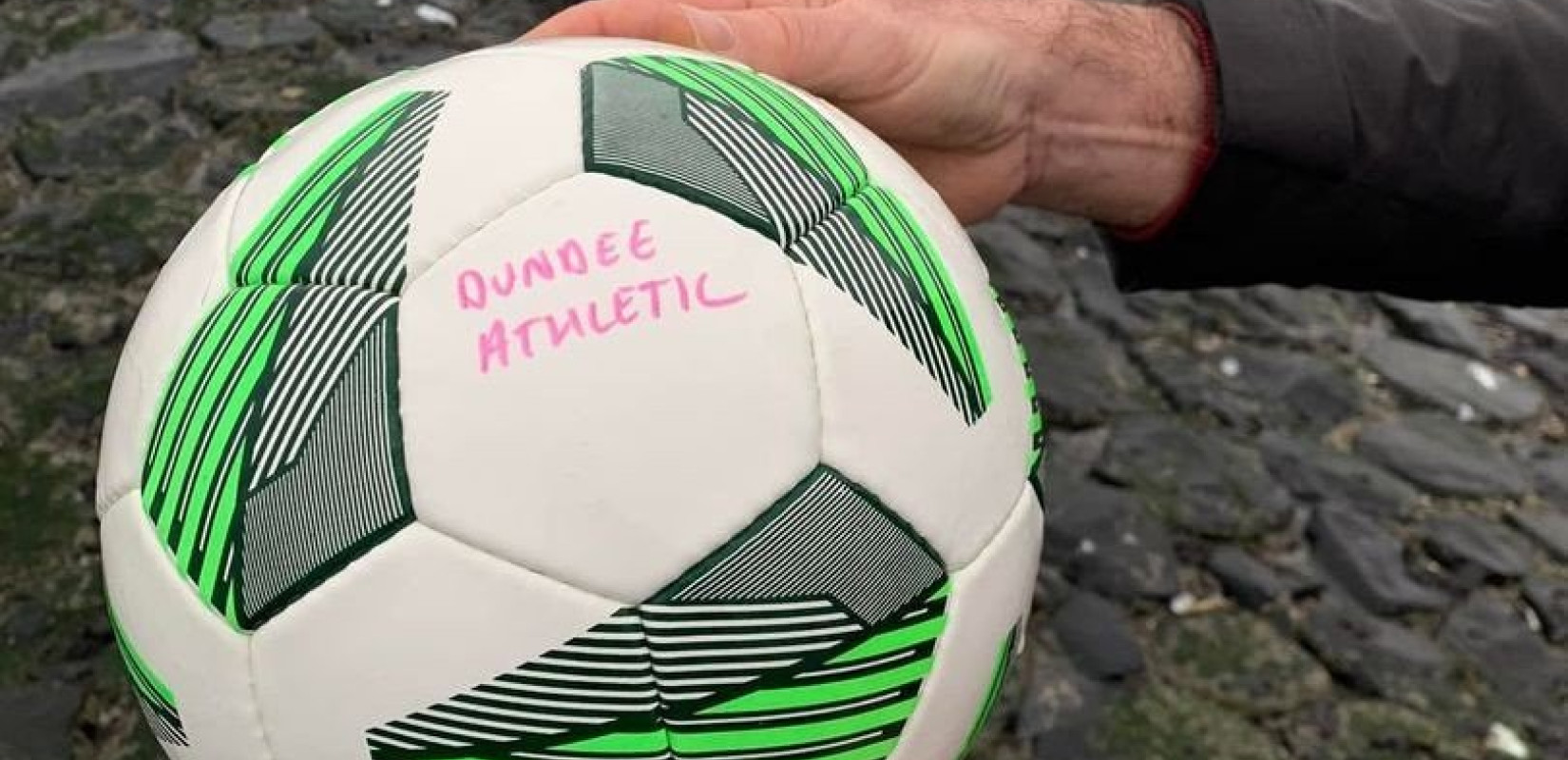 Μπάλα ποδοσφαίρου διήνυσε 400 μίλια!