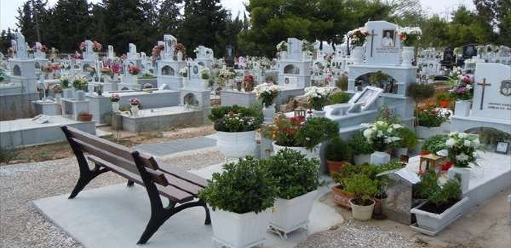Θεσσαλονίκη: Το διαδικτυακό "τελευταίο αντίο" στα χρόνια του κορονοϊού  