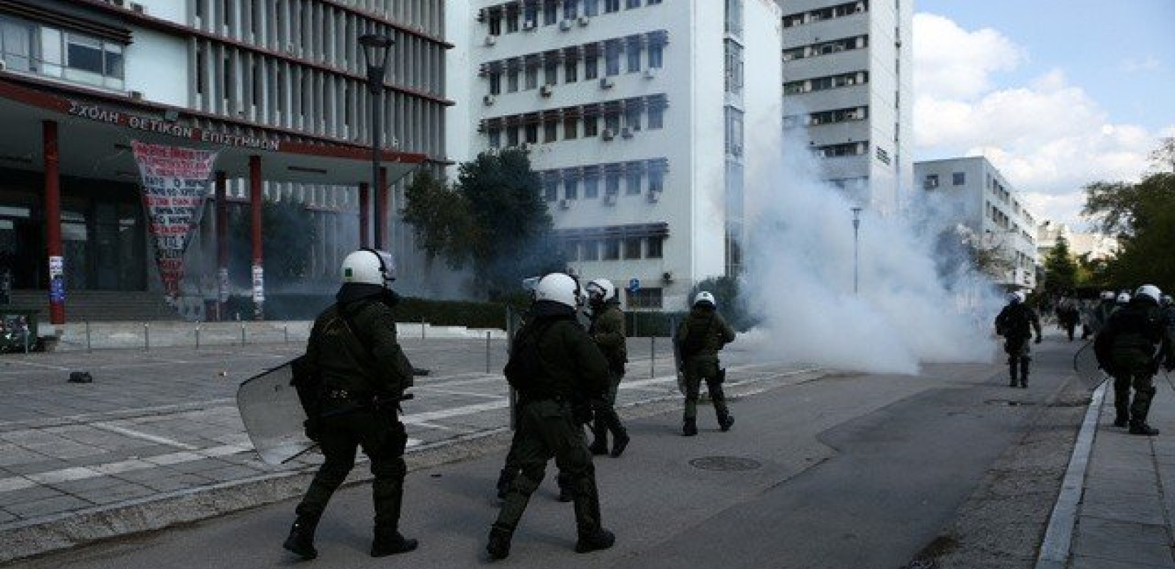 Στα άκρα η κατάσταση στο ΑΠΘ - Με 24ωρη παρουσία των ΜΑΤ τα έργα στο Βιολογικό (βίντεο)