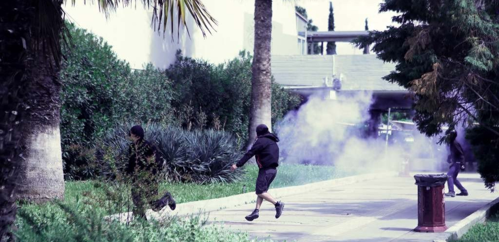 Στον εισαγγελέα οι δύο συλληφθέντες από τα χθεσινά επεισόδια στο ΑΠΘ - Διαμαρτυρία αλληλεγγύης στα δικαστήρια