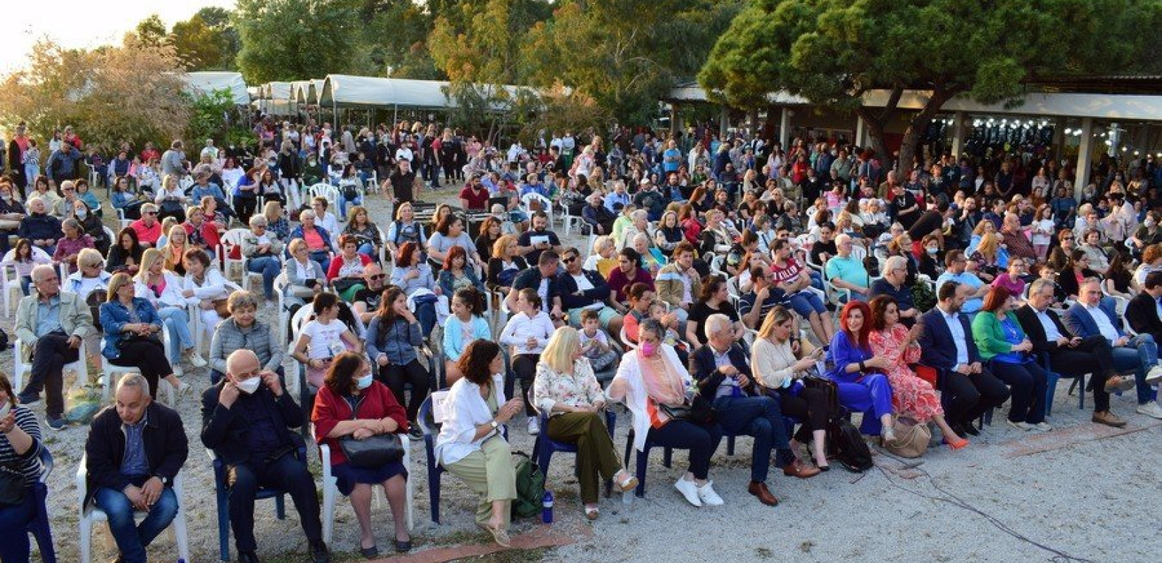Καλαμαριά: Εγκαίνια της 34ης Ανθοκομικής Έκθεσης με Γιάννη Βαρδή και πλήθος κόσμου (φωτ.)