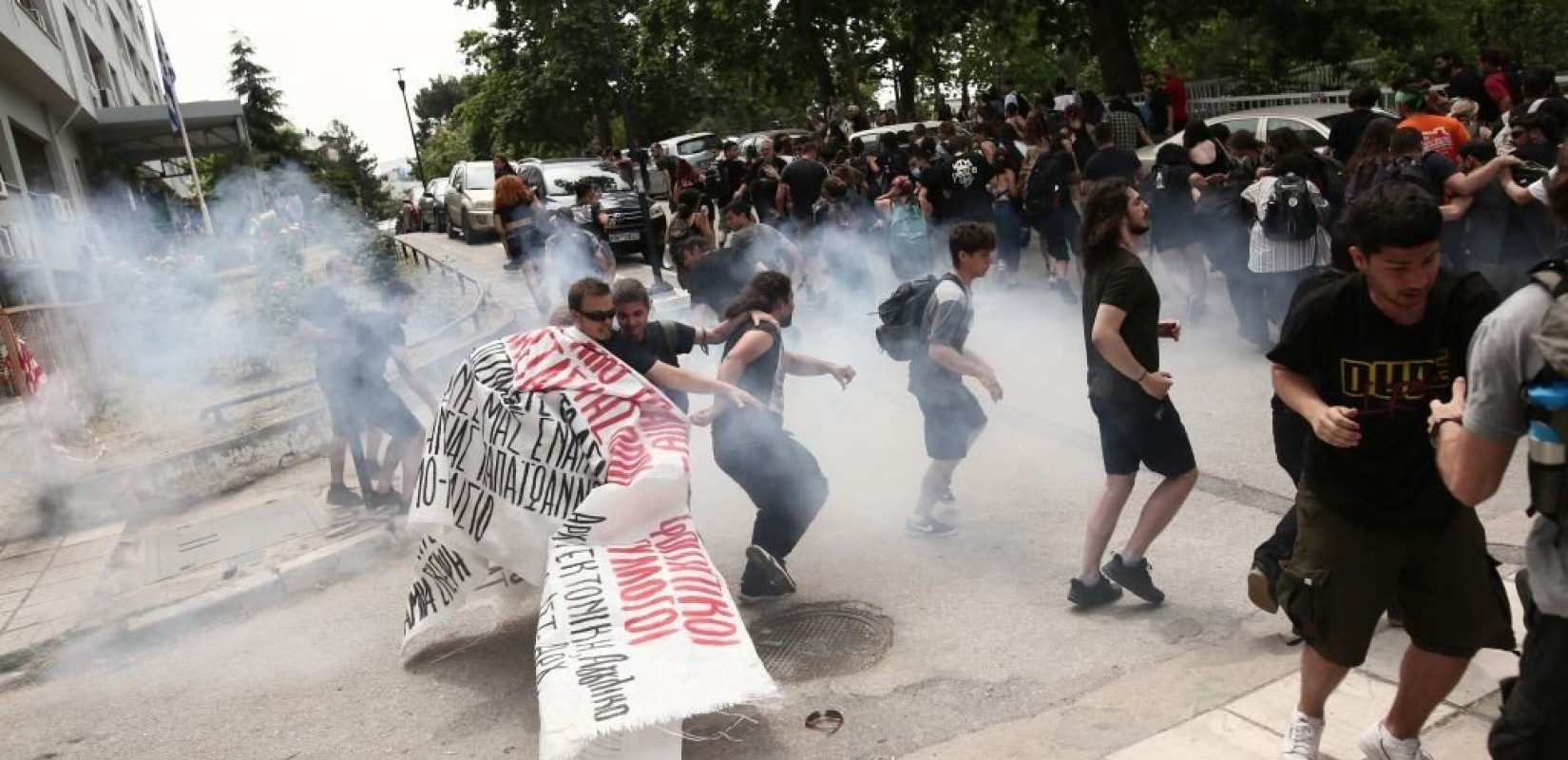 ΑΠΘ: Βρέθηκαν τρία άτομα για τα επεισόδια μεταξύ φοιτητών και αστυνομίας στη ΣΘΕ τον Μάιο του 2022