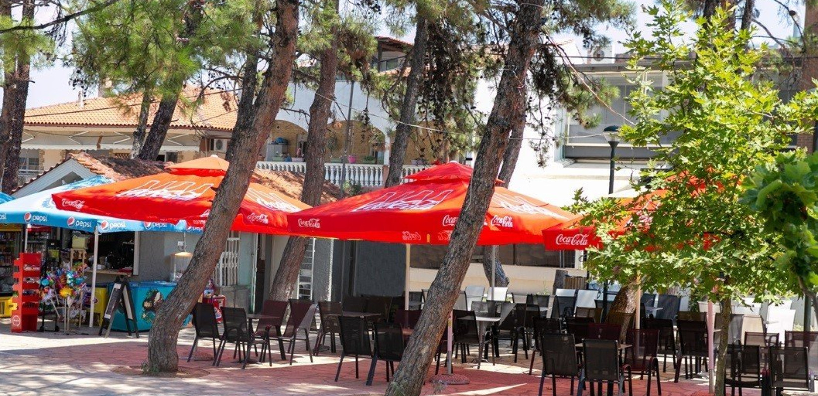 Δημοτικό Αναψυκτήριο στο Πάρκο Πλαγιαρίου: Μια ανάσα δροσιάς για όλη την οικογένεια