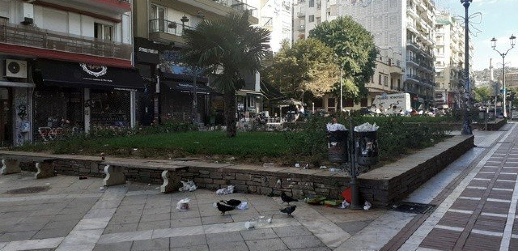 Θεσσαλονίκη - Πλατεία Ναυαρίνου: Χωρίς φωτισμό μέχρι την Παρασκευή