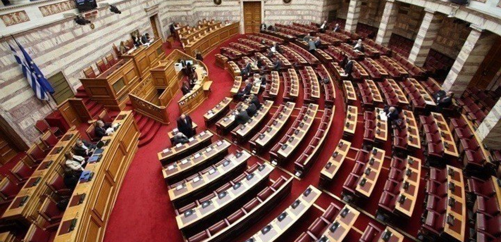 Υπερκέρδη προμηθευτών ενέργειας: Κατατέθηκε στη Βουλή η τροπολογία