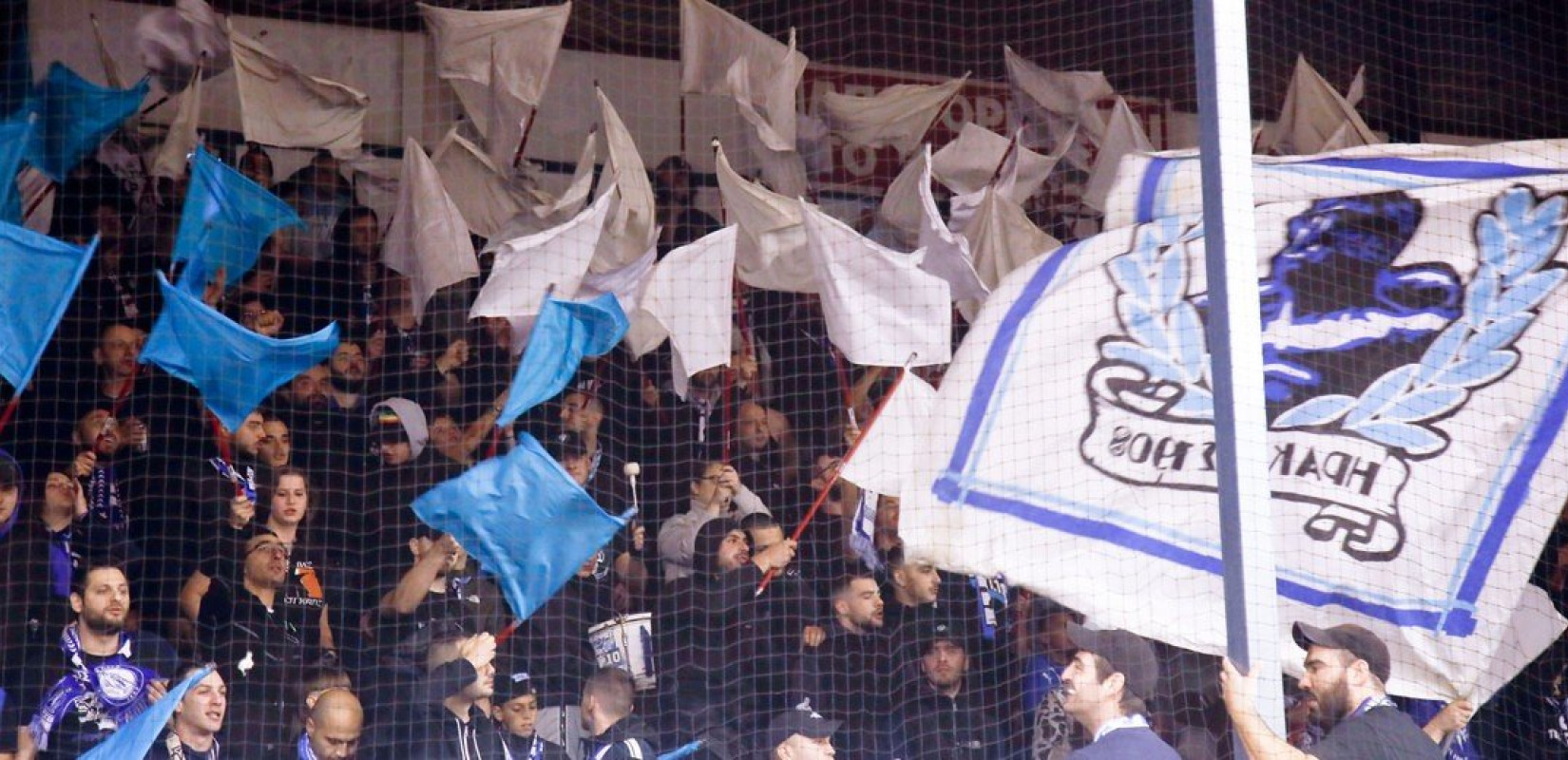 Η «Αυτόνομη Θύρα 10» γιόρτασε τα γενέθλιά της σε μια όμορφη ατμόσφαιρα στο Ιβανώφειο (βίντεο)