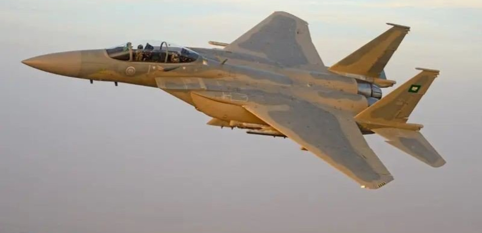 Σαουδική Αραβία: Συνετρίβη μαχητικό F-15S κατά τη διάρκεια άσκησης – Σώοι οι χειριστές