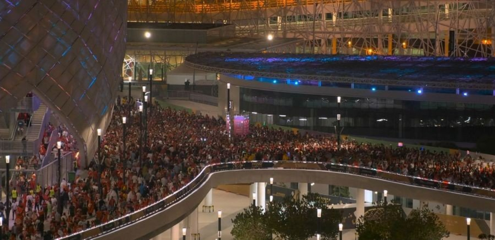 Δανία - Τυνησία: Φοβερό βίντεο με μαζική έξοδο οπαδών μετά τη λήξη