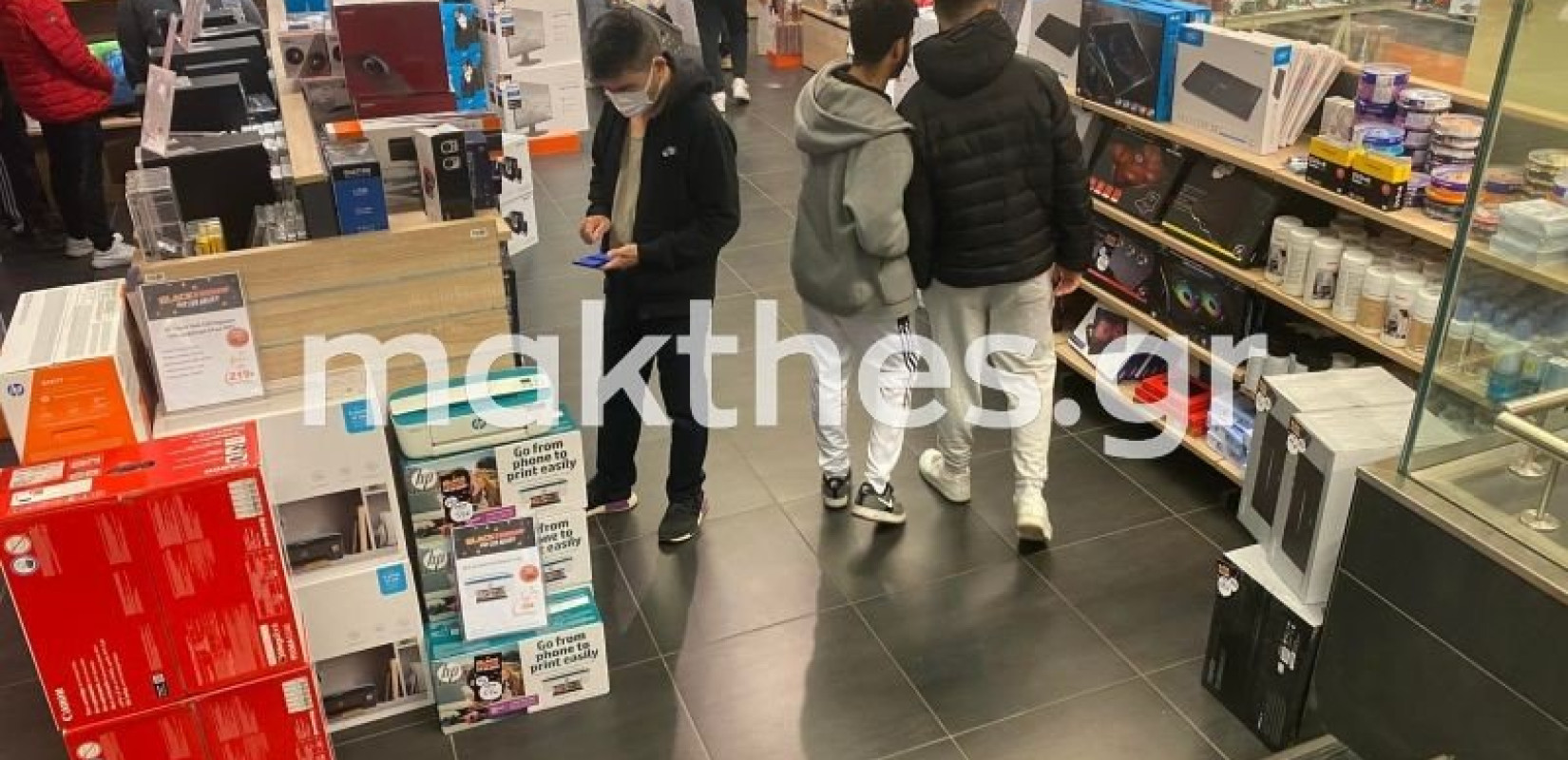 Θεσσαλονίκη: Η Black Friday στην εποχή της ακρίβειας - «Ζεσταίνεται» η κίνηση (φωτ.)