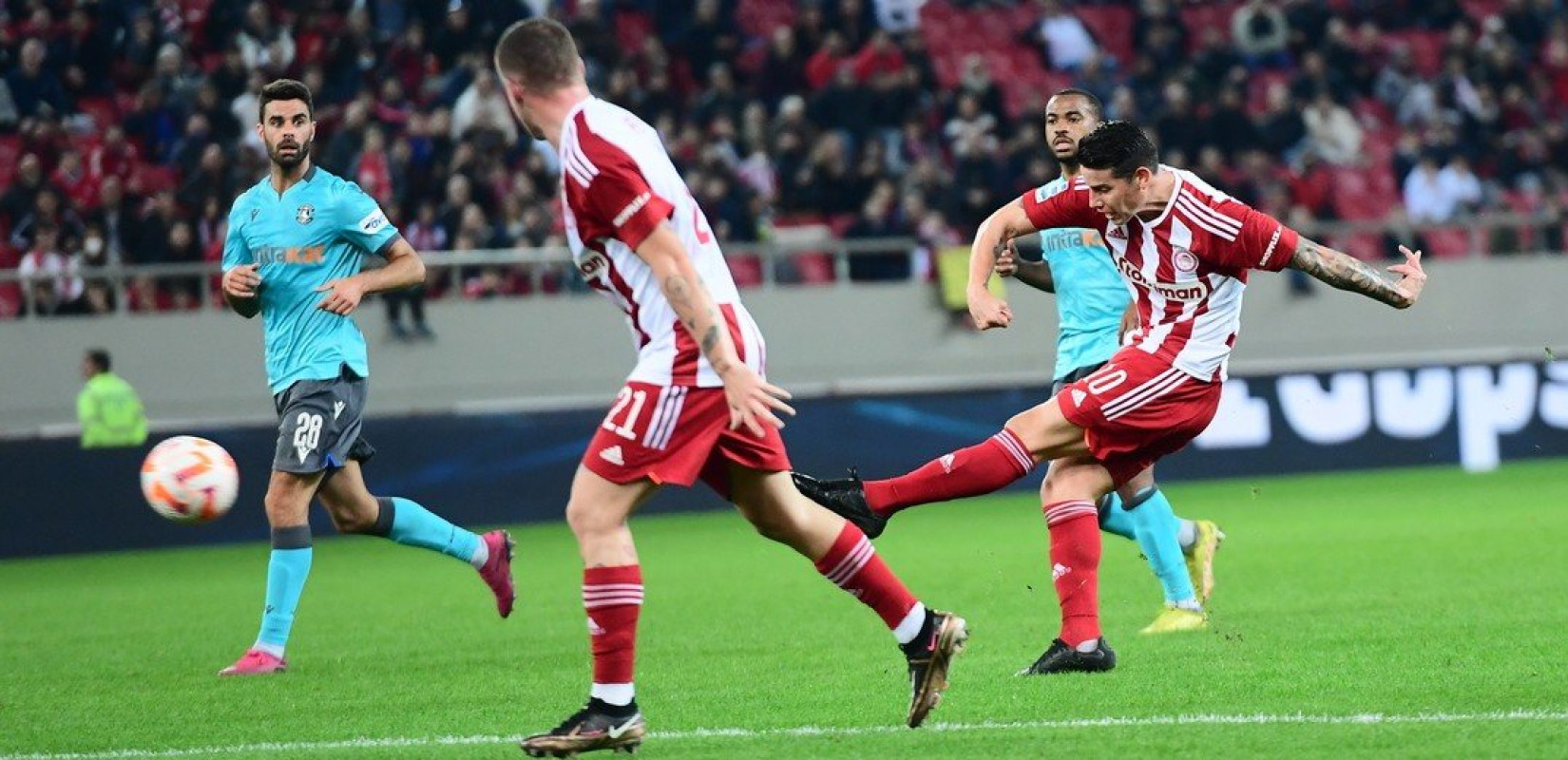 Super League: Ξέσπασε με πεντάρα ο Ολυμπιακός